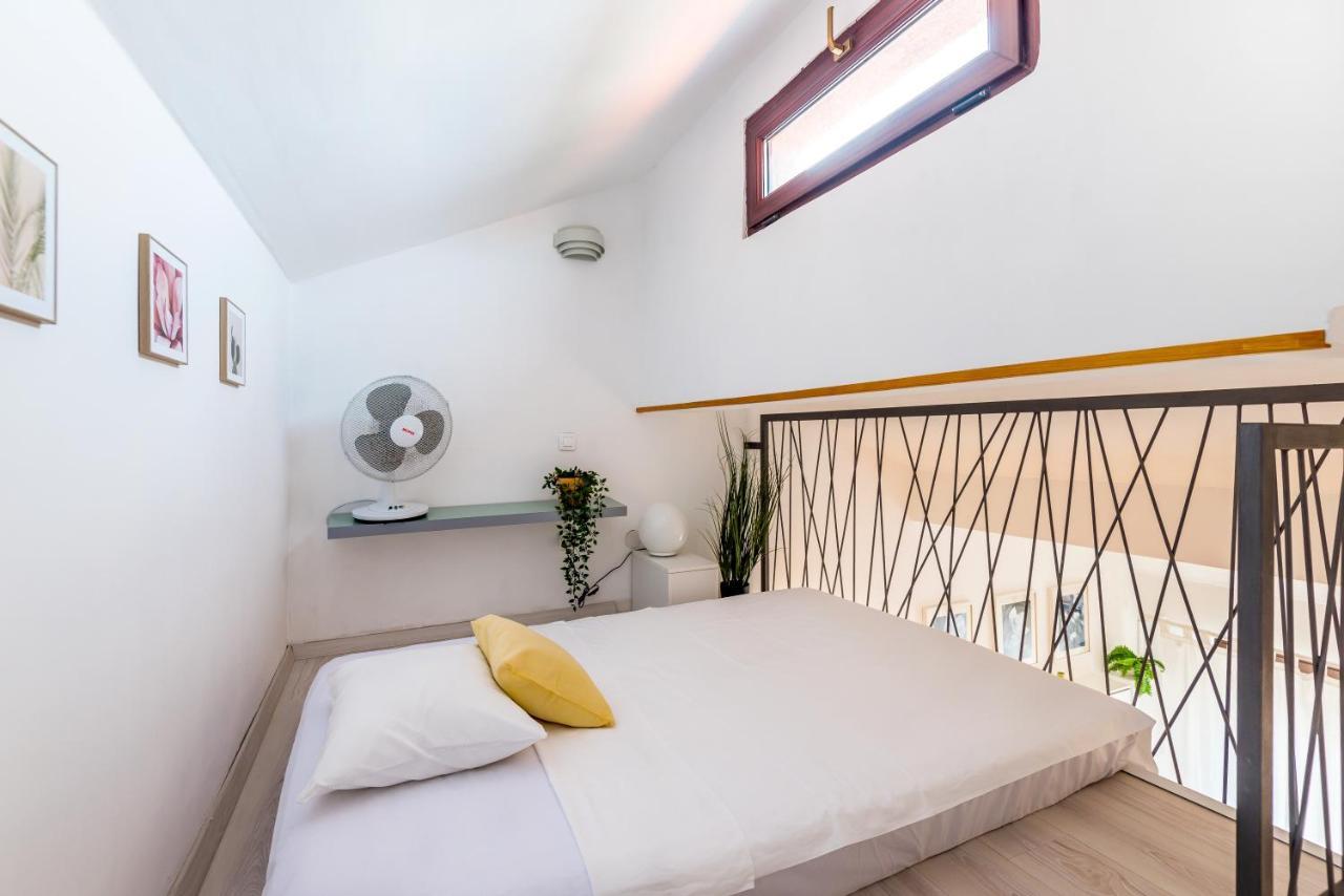 Apartmani Alic ชิเบนิก ภายนอก รูปภาพ